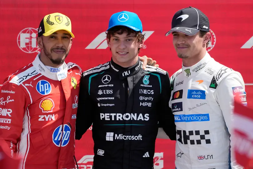 Andrea Kimi Antonelli, Lewis Hamilton y Lando Norris en GP Gran Bretaña l AP