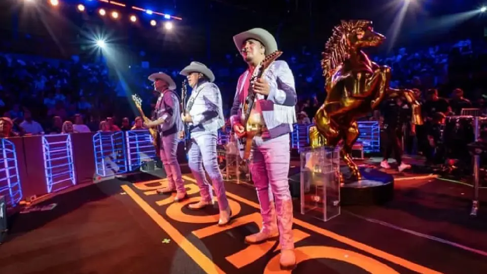 Grupo Bronco ‘promete’ baile para el juego México vs Inglaterra en el Estadio Ciudad de México
