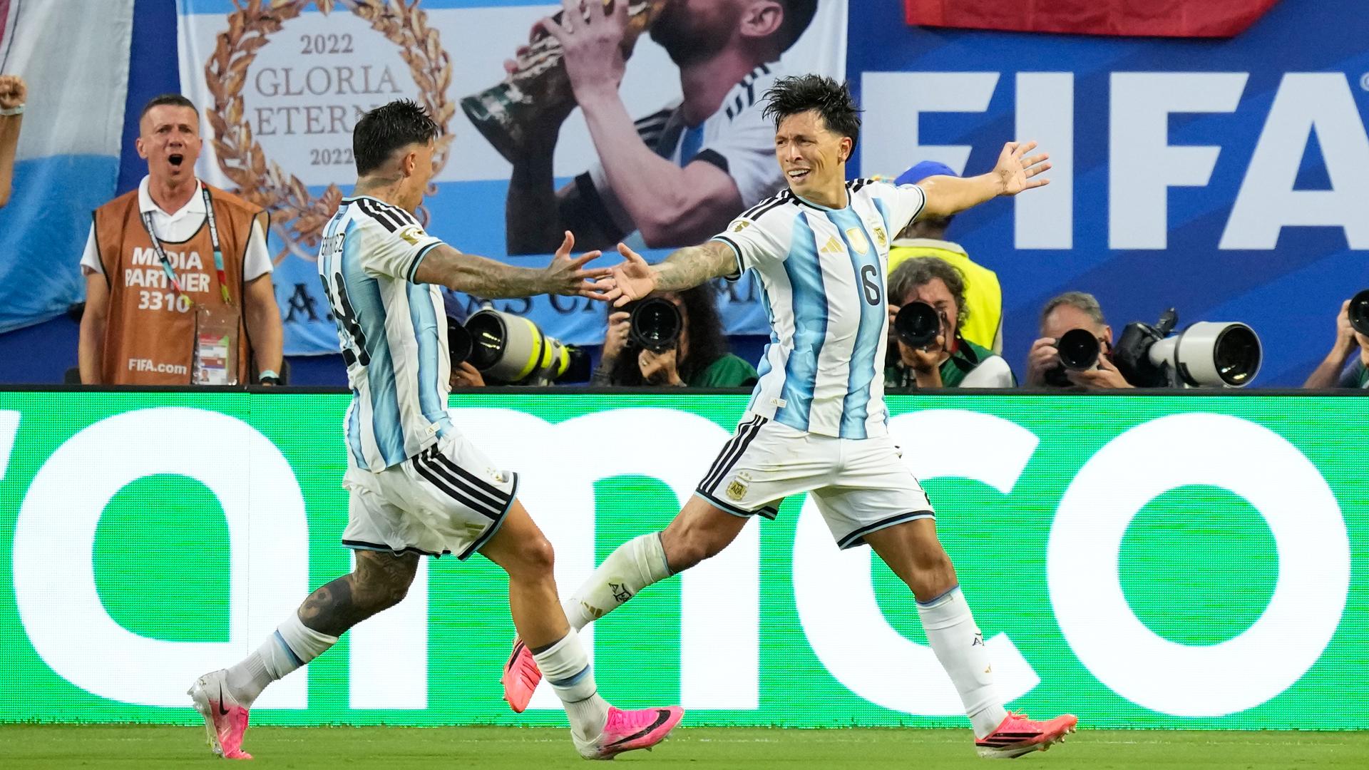 Argentina se clasifica a Octavos | AP