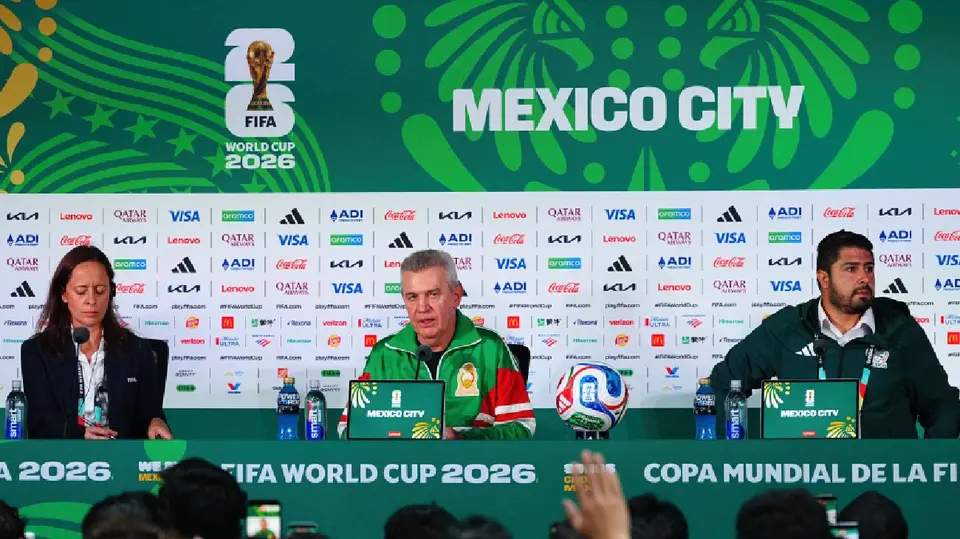 Javier Aguirre en conferencia de prensa | IMAGO7