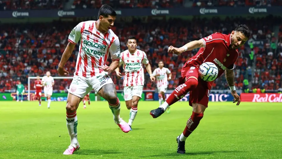 Alexis Vega con Toluca | MEXSPORT
