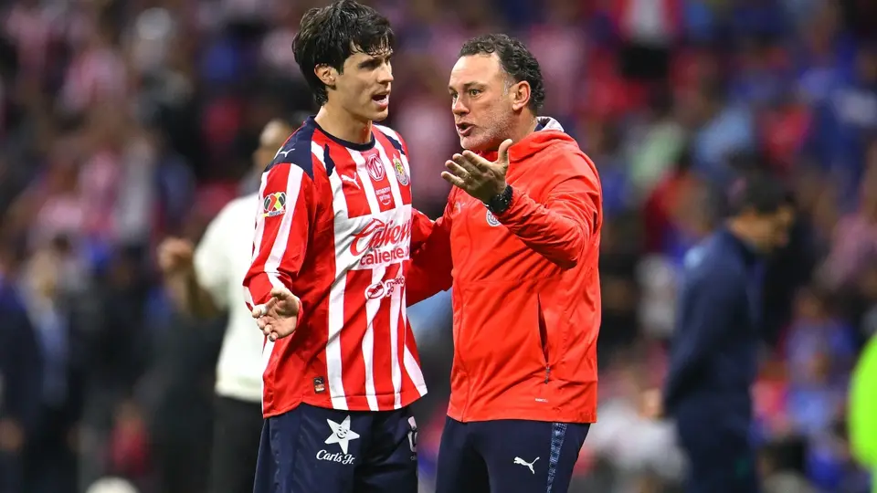 Milito da indicaciones a Diego Campillo | MEXSPORT
