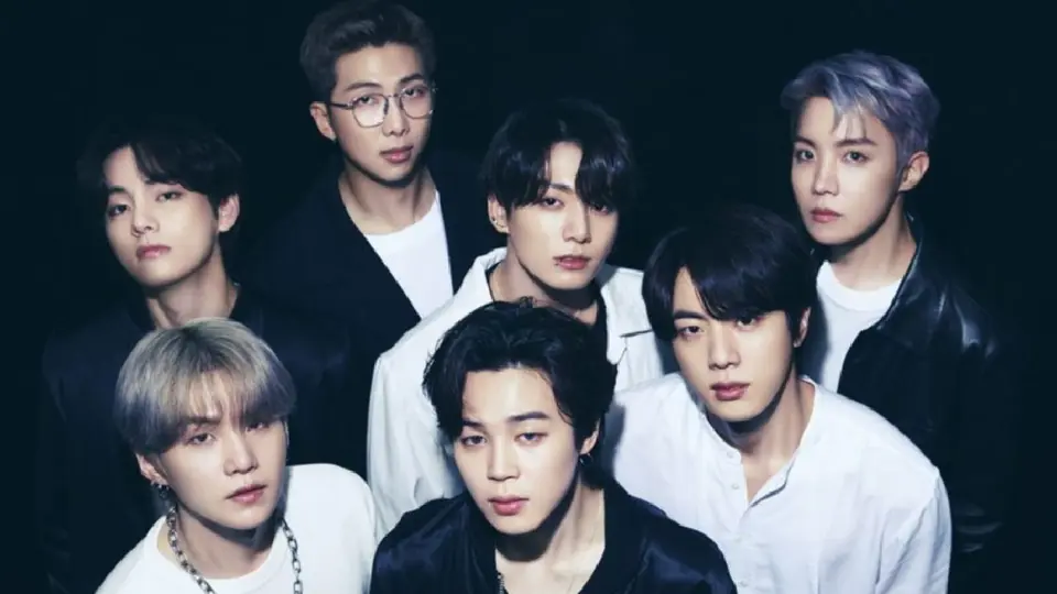 Las seguidoras de los BTS no aguantaron los comentarios del influencer y lo atacaron / Especial