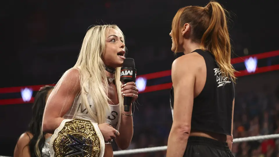 Liv Morgan discute con Becky Lynch | wwe.com