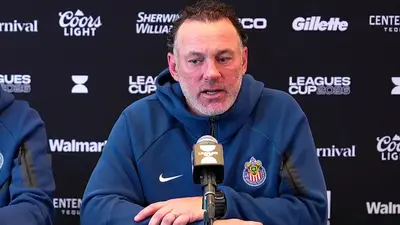 Gabriel Milito descarta rumores de River Plate y reafirma su compromiso con Chivas