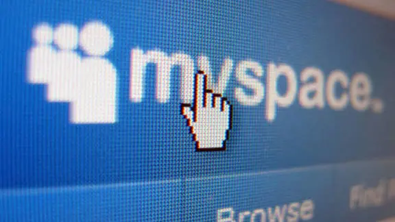 Los propietarios de Myspace apuestan por una red social que priorice las relaciones entre usuarios sobre el consumo constante de contenido.