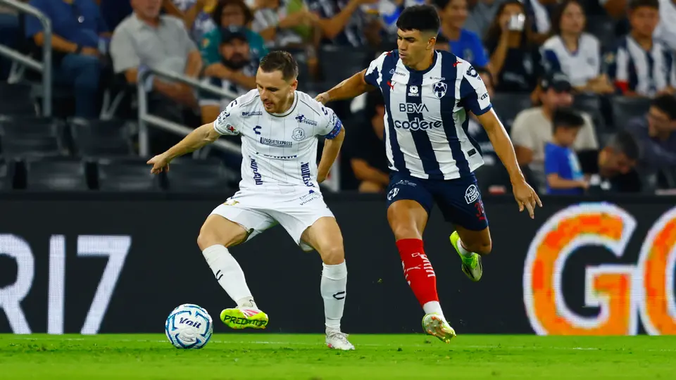 Salles-Lamonge, con Atlético San Luis, en partido ante Monterrey | IMAGO7