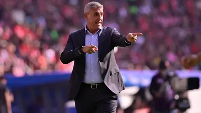 Hernán Crespo se emociona al hablar de Messi: “Logró hasta ser respetado en la derrota”
