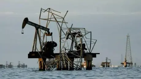 EU defiende alianza con Betancourt por petróleo venezolano