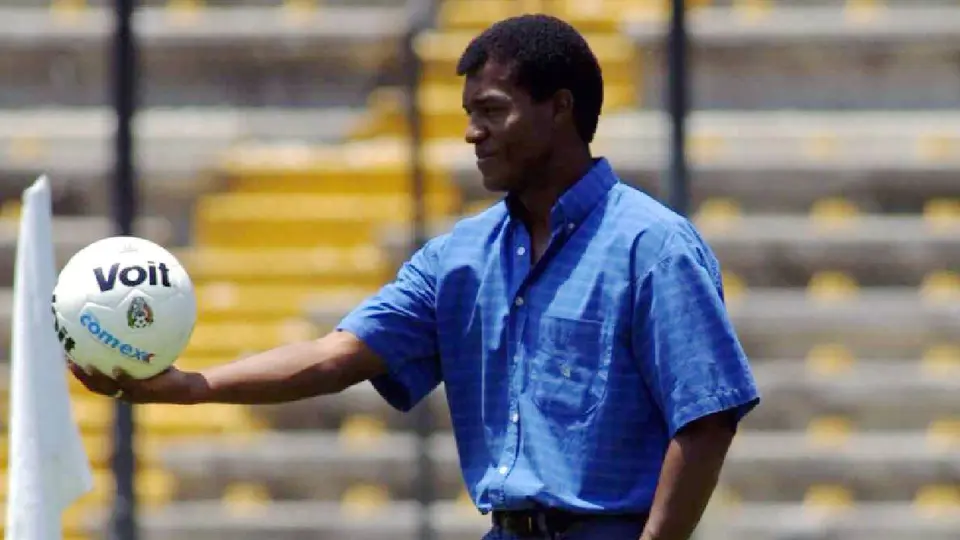 Julio César Uribe, entrenador peruano | MEXSPORT