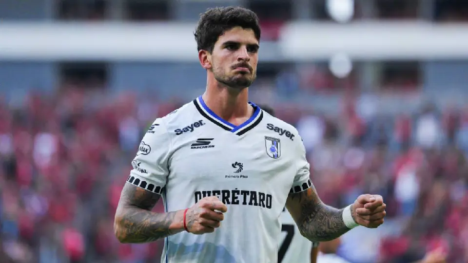 Santiago Homenchenko con Querétaro | IMAGO7