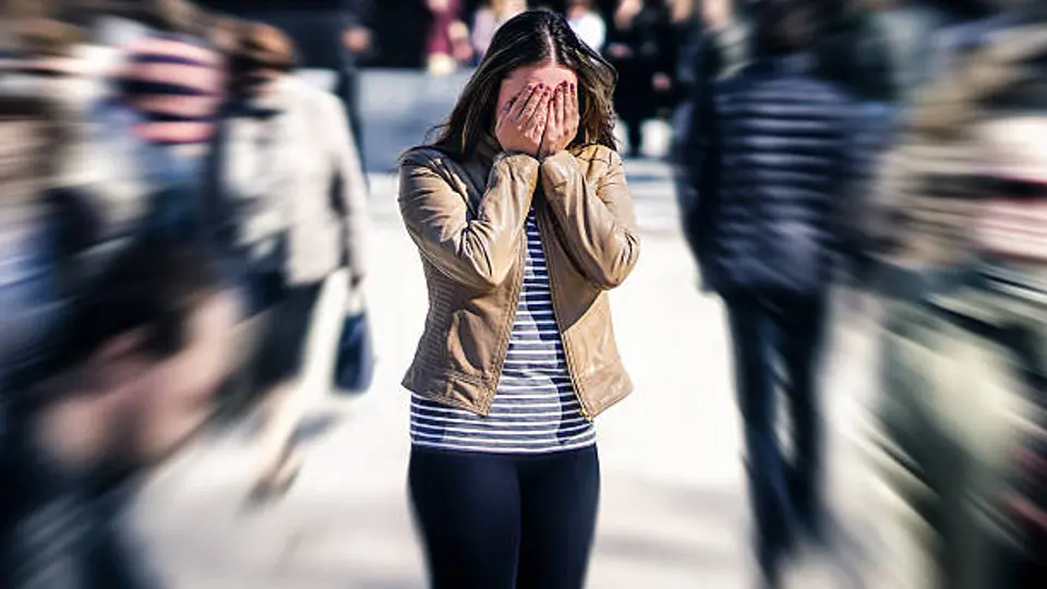 El proyecto busca apoyar a especialistas en salud mental./istock