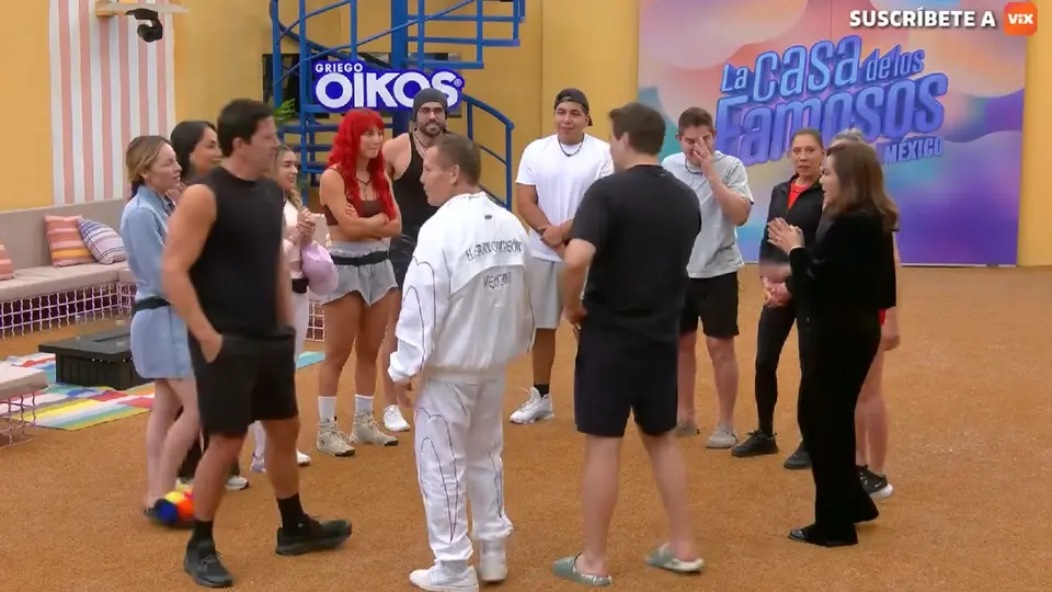 El boxeador le mencionó al cantante que desde afuera lo anda apoyando para que gane el reality / Especial