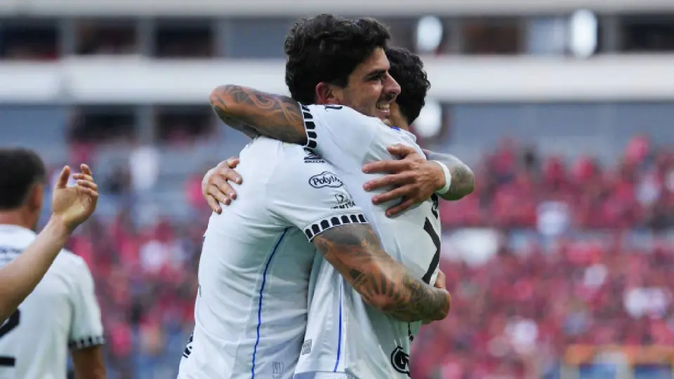 Santiago Homenchenko tras anotar con Querétaro | IMAGO7