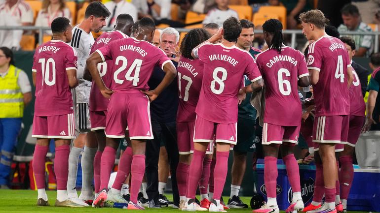 Real Madrid en pausa de hidratación en La Cartuja | AP
