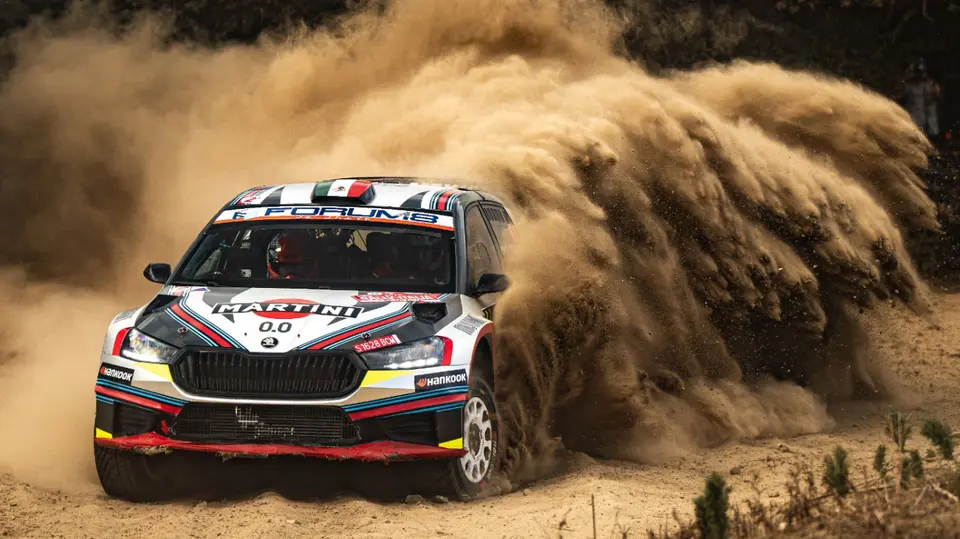 Miguel Granados y Marc Martí tuvieron momentos complicados durante la carrera | Carlos Herrera