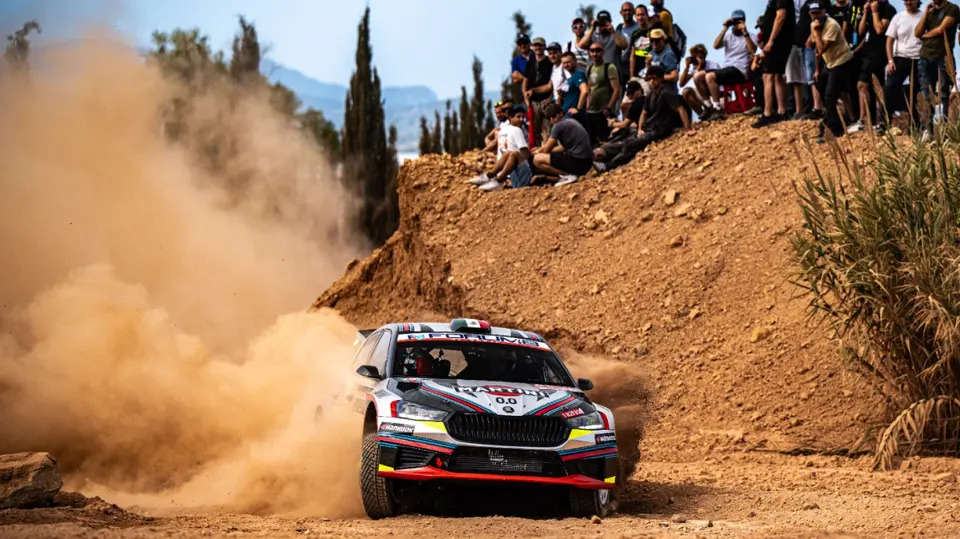 La carrera de la dupla entre Miguel Granados y Marc Martí también estuvo llena de emociones para los fans | Carlos Herrera