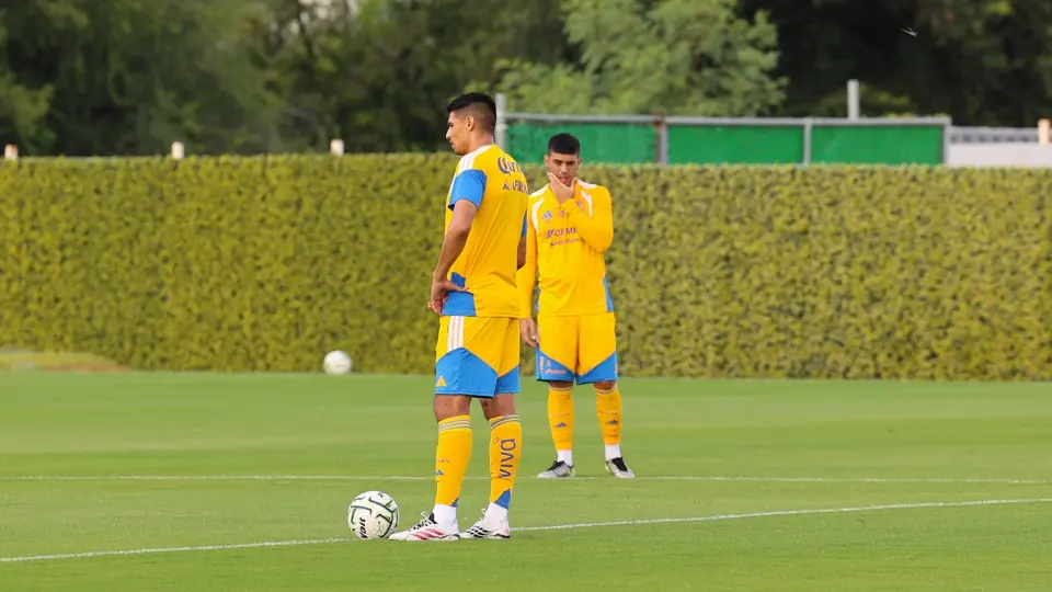 Jugadores de Tigres en su amistoso en la Fecha FIFA | X: @TigresOficial