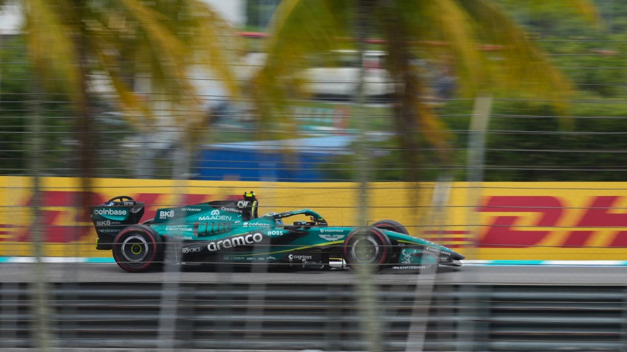 Un poco raro": Fernando Alonso cuestiona 'ayuda' a Hamilton en el Gran Premio de Bahréin