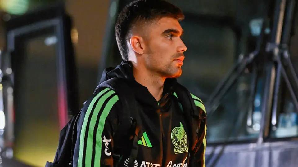 Johan Vásquez en concentración con México | IMAGO7
