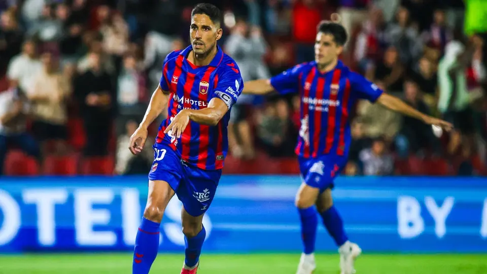 Jugadores de Eldense en celebración | X: @CD_Eldense
