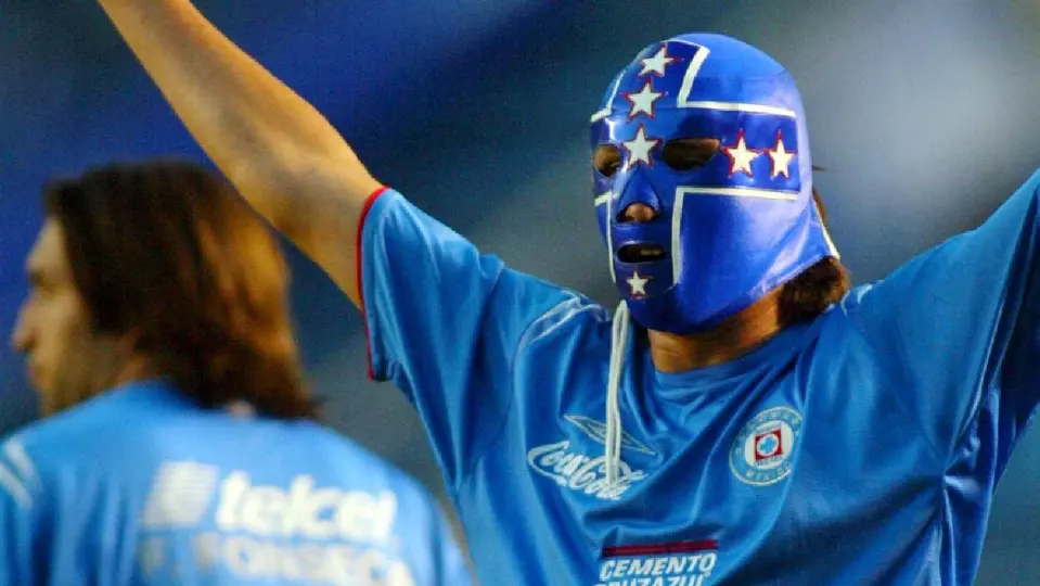 Gabriel Pereyra, en festejo de gol, en su etapa con Cruz Azul | MEXSPORT