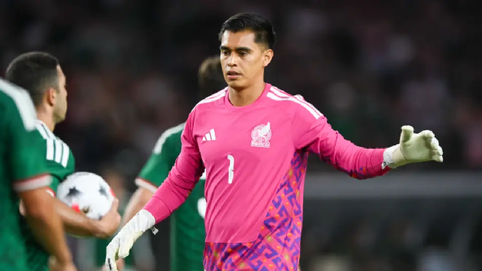 Debate abierto: Tala Rangel falla y estos porteros acechan su puesto en la Selección Mexicana