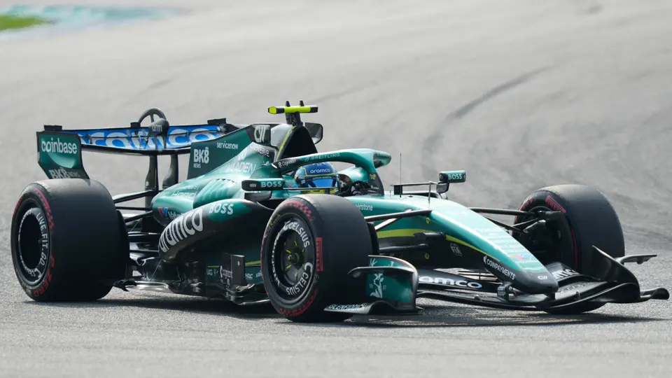 Fernando Alonso revive en Bahréin: el bicampeón firma su mejor carrera del año y vuelve a sumar