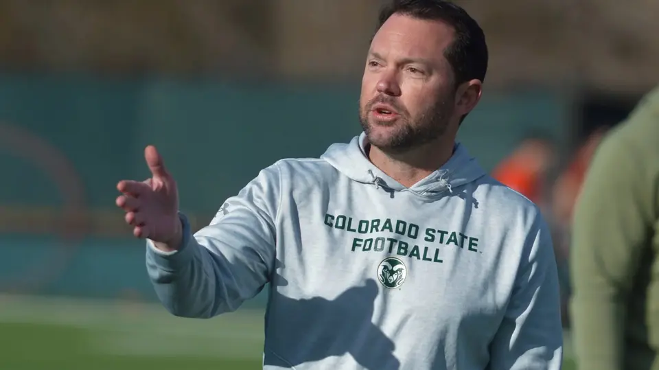 Tyson Summers dejó de ser coordinador defensivo de Colorado State | Especial