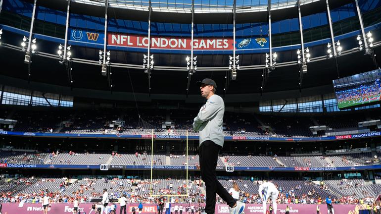 Shane Steichen, coach de Colts en el Tottenham Hotspur Stadium