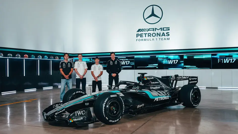 George Russell, Fred Vesti, Kimi Antonelli y Toto Wolff | Mercedes