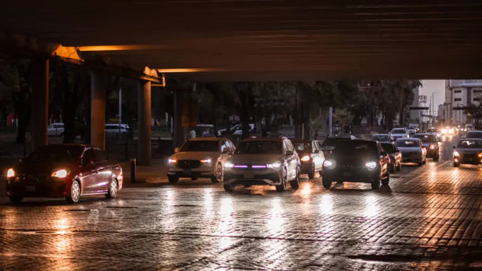 Hoy No Circula jueves 12 de febrero en CDMX y Edomex: estos autos no salen