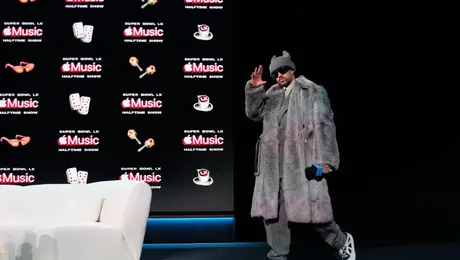 Bad Bunny grita “¡Viva México!” previo a su histórico show en el Super Bowl