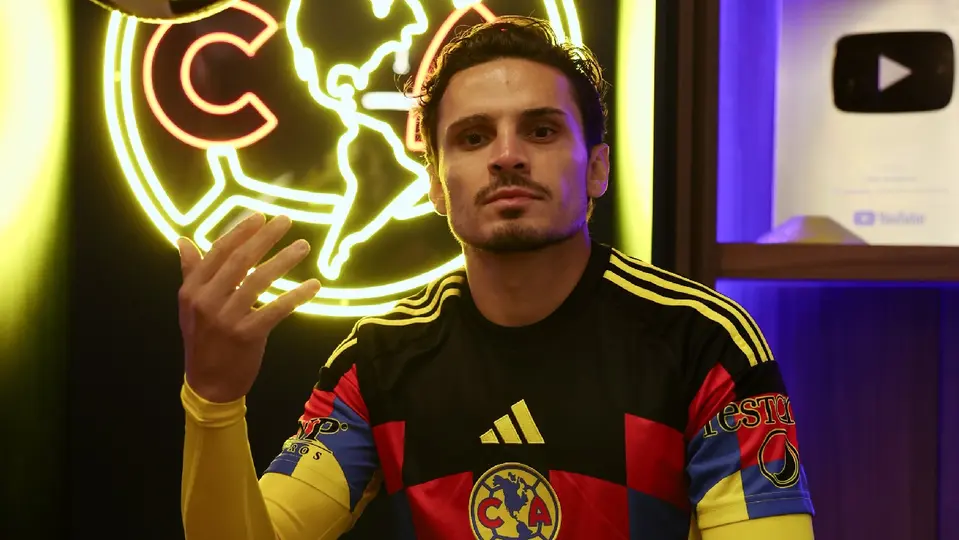 Raphael Veiga en su presentación con América I @ClubAmerica