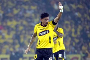 Joao Rojas dejó un cómico partido en su reciente partido | X @StudioFutbol