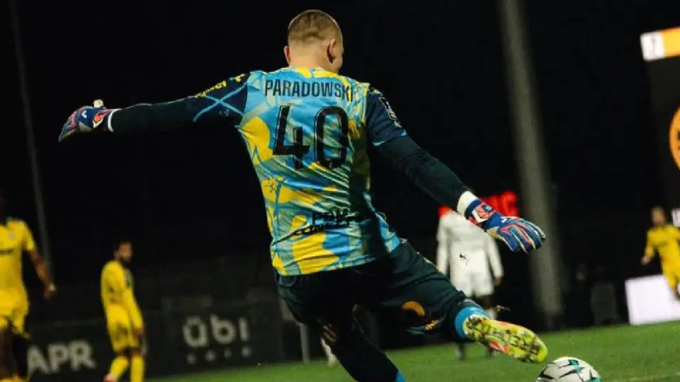 Tao Paradowski portero francés I IG:@tao.paradowski