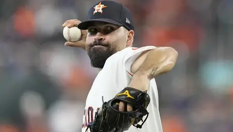 ¡Oficial! José Urquidi llega a los Piratas de Pittsburgh
