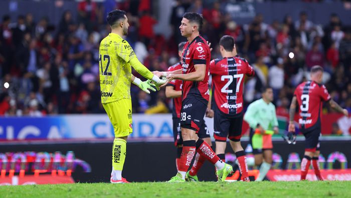 Capasso y Camilo Vargas en Atlas | IMAGO7