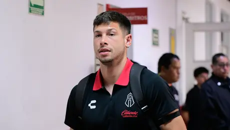 Manuel Capasso destaca la solidez defensiva del equipo previo al duelo ante Pumas
