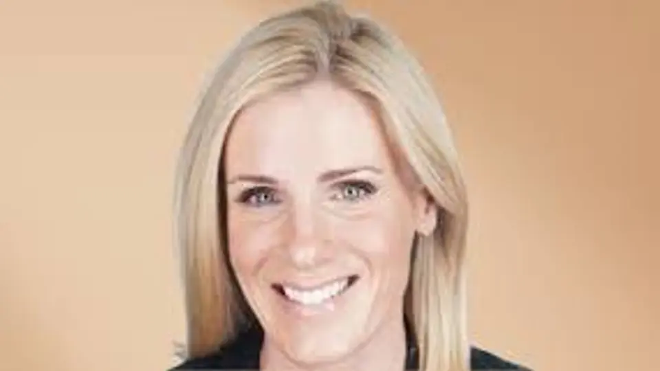 Kristin Cabot pasó de un escándalo viral a impartir conferencias sobre manejo de crisis./RS