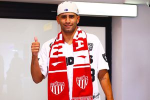 Javier Ruiz se une a Necaxa | @ClubNecaxa