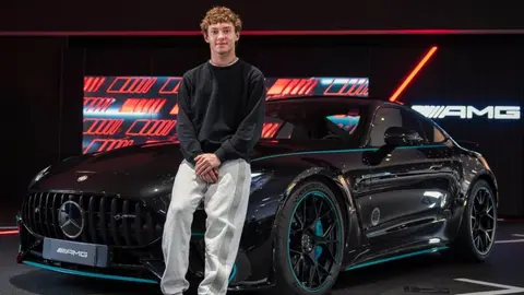 Kimi Antonelli y el Mercedes AMG GT63 PRO | MERCEDES