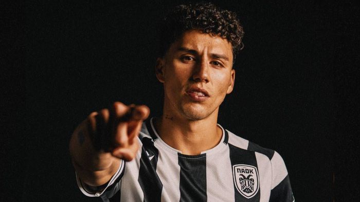 Jorge Sánchez en su presentación como jugador del PAOK | X: @PAOK_FC