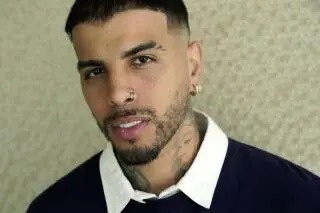 El cantante puertorriqueño se suma al cine internacional con Guy Ritchie. / AP