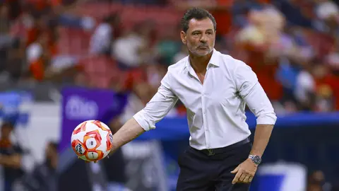 Diego Cocca considera exagerados los elogios y críticas hacia Chivas