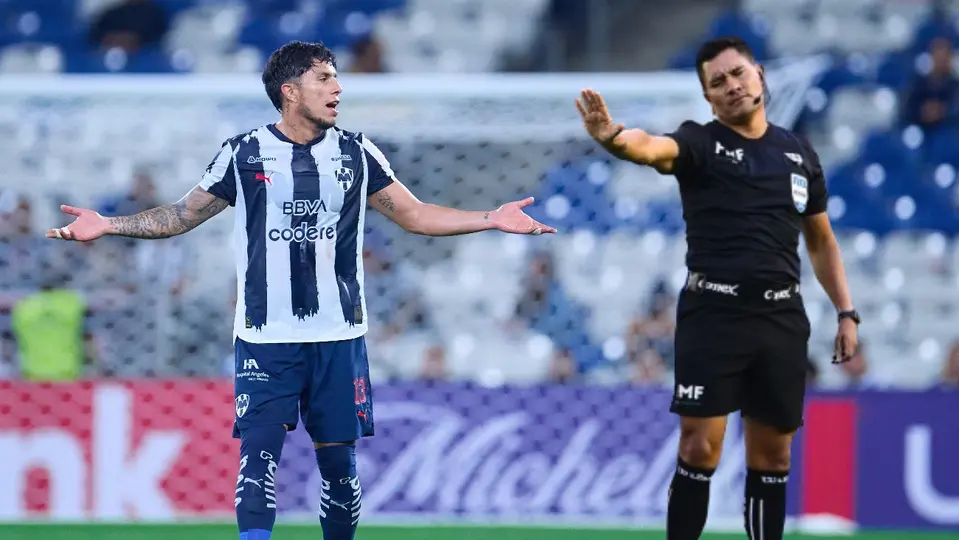 Carlos Salcedo y Fernando Guerrero protagonizaron pelea en redes | MEXSPORT