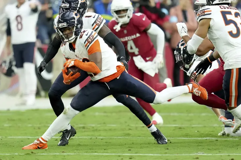 D.J. Moore llega a Buffalo | AP