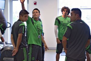 Ídolo de Chivas quiere a Memo Ochoa para el Mundial 2026