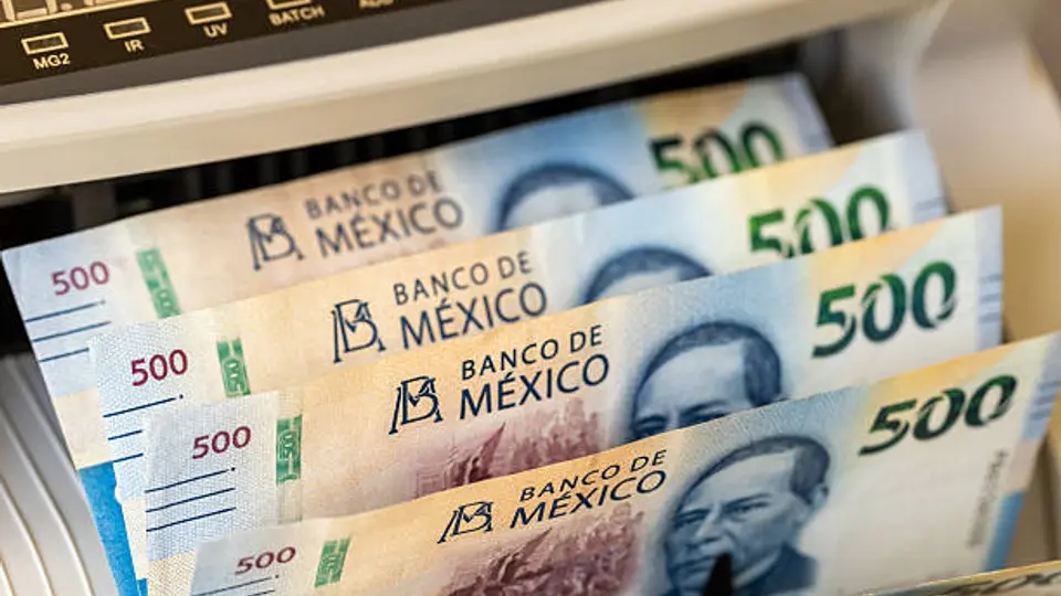 Quienes laboren durante el feriado del natalicio de Benito Juárez deberán recibir tres veces su salario diario, según la ley laboral mexicana./ Pixabay