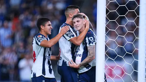 Orellana celebra su gol con Rayados | MEXSPORT